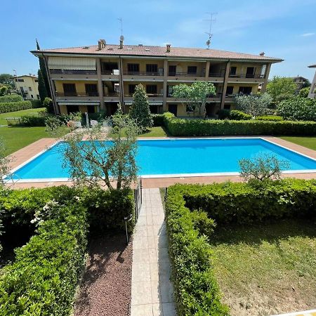 Gardappartamenti Tito Speri Pool And Garden Sirmione Exterior photo